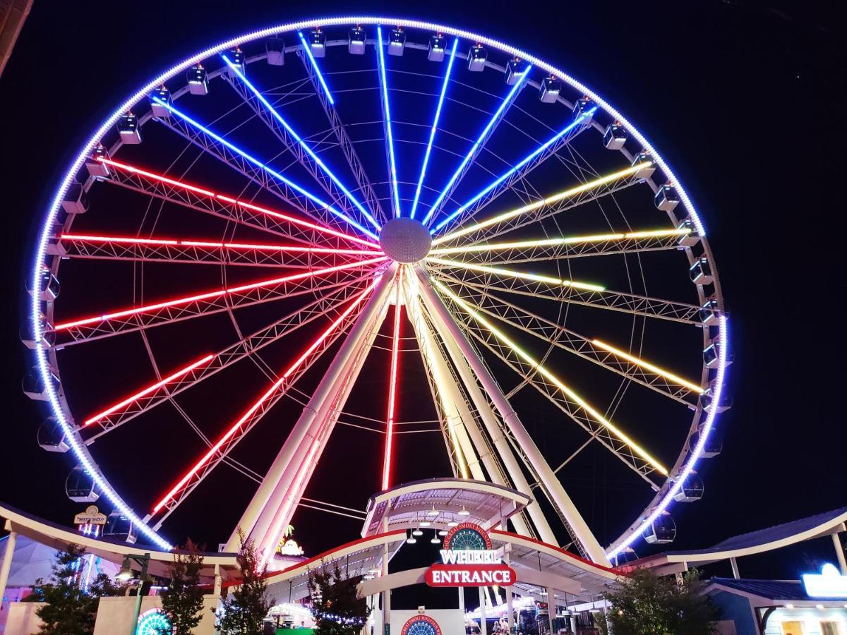 Suite Sensations, Hot Tub, Pool Table, 1089 Free Tickets Each Paid Day, Dollywood And More Пиджен Фордж Екстериор снимка
