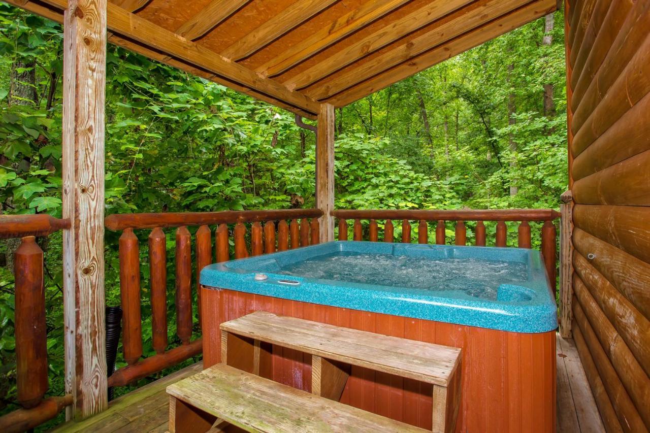 Suite Sensations, Hot Tub, Pool Table, 1089 Free Tickets Each Paid Day, Dollywood And More Пиджен Фордж Екстериор снимка