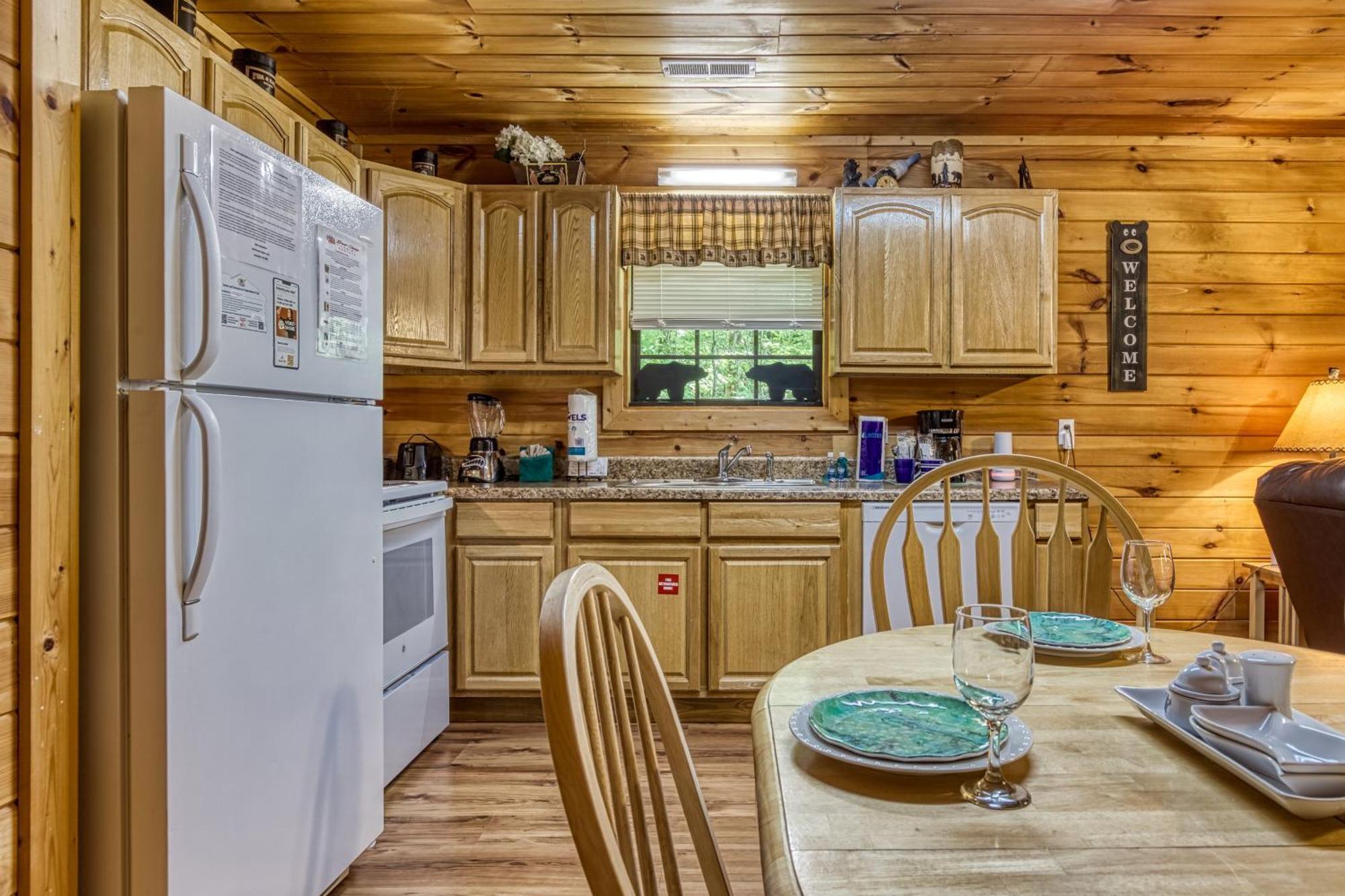 Suite Sensations, Hot Tub, Pool Table, 1089 Free Tickets Each Paid Day, Dollywood And More Пиджен Фордж Екстериор снимка