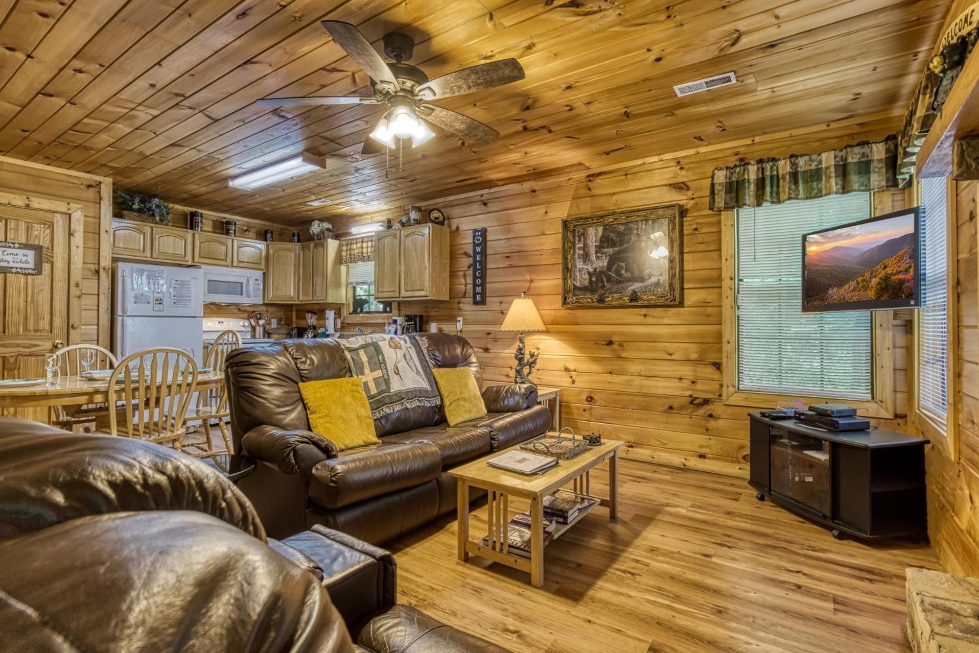 Suite Sensations, Hot Tub, Pool Table, 1089 Free Tickets Each Paid Day, Dollywood And More Пиджен Фордж Екстериор снимка