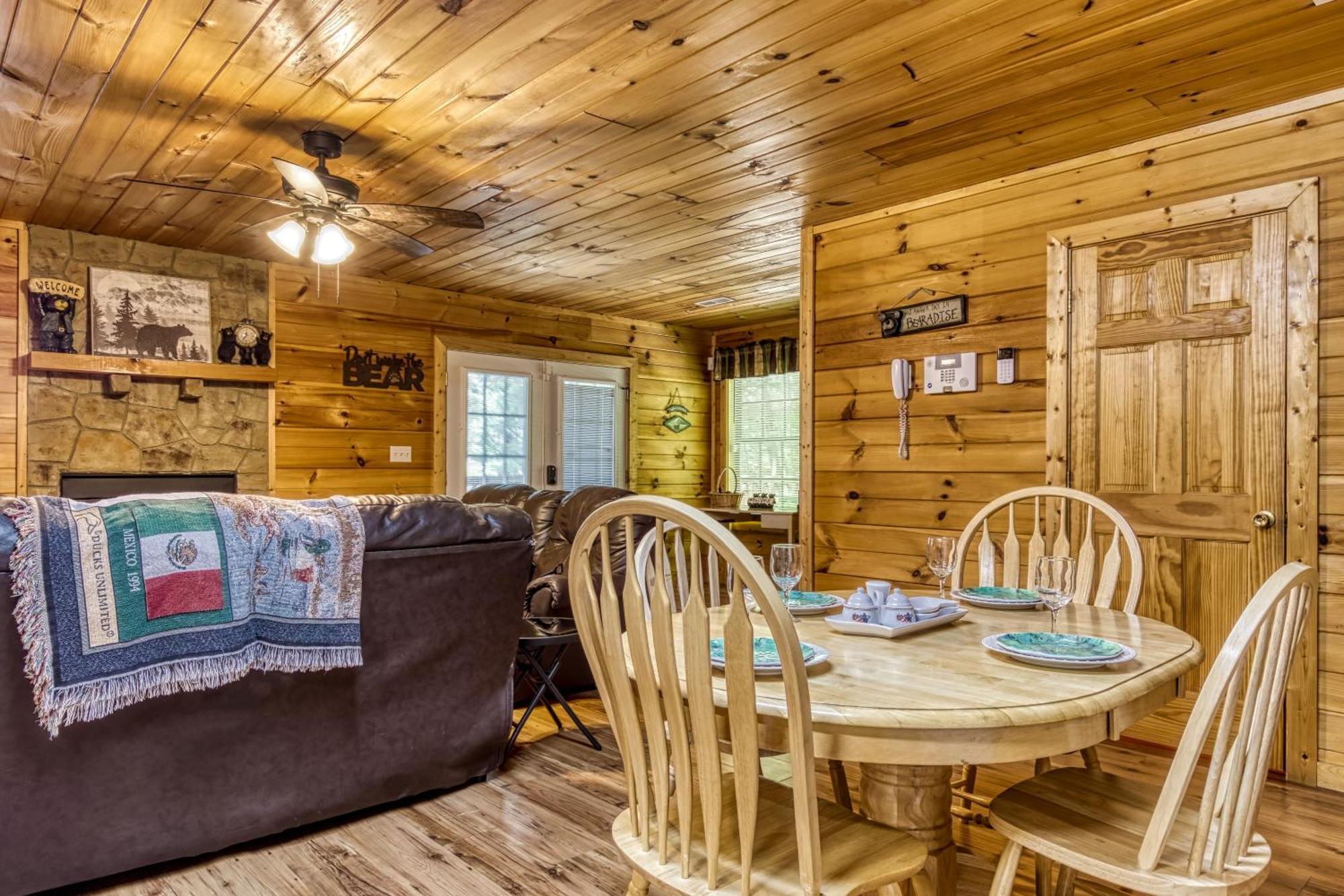 Suite Sensations, Hot Tub, Pool Table, 1089 Free Tickets Each Paid Day, Dollywood And More Пиджен Фордж Екстериор снимка
